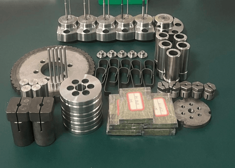 What is included in a complete set of cold heading nut tooling? - HengfaMold