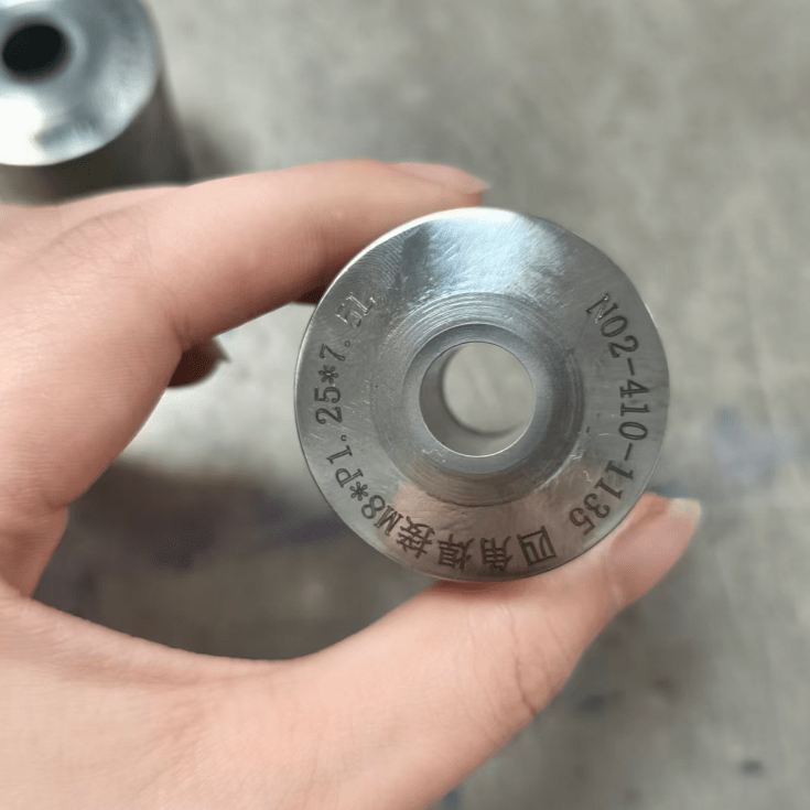 Split A410 Cut-Off Die Insert | Cold Forging Nut Former Tooling - HengfaMold